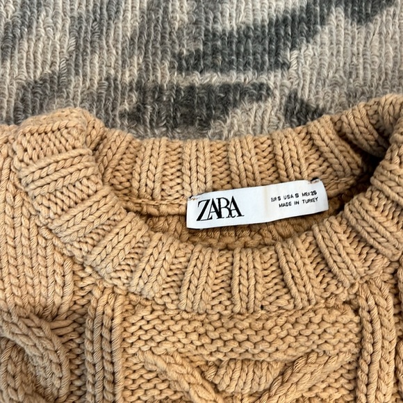 Textured Zara knit sweater 
OUTER SHELL
69% polyester
31% cotton
0% viscose - Picture 3 of 4